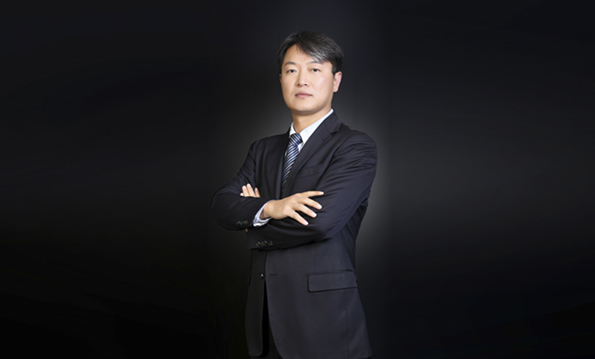 新浪科技對話飛凱材料陸春：做半導(dǎo)體產(chǎn)業(yè)的骨架，材料攻關(guān)需要持之以恒